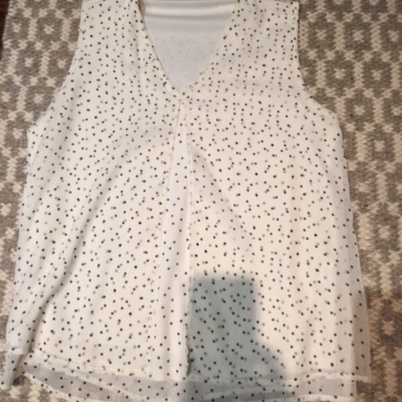 White Top - Picture 1 of 2